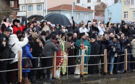 Mudanya Tirilye’de denizden haç çıkarma töreni yapıldı