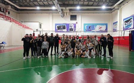 Kızlarımızdan gurur veren galibiyet