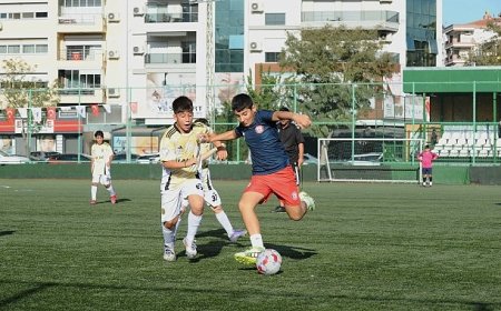Atatürk’ün çocukları Cumhuriyet Kupası için sahaya çıktı
