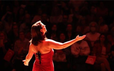 Dilek Türkan ile Cumhuriyet’e Şarkılar