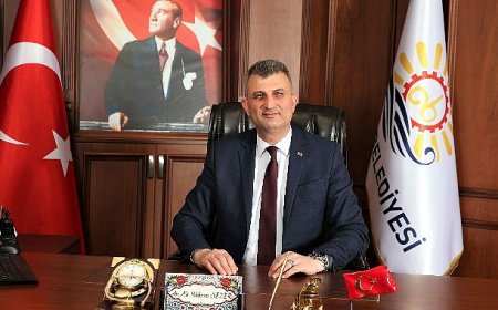 Al Bayrağımızın Gölgesinde Cumhuriyet Bayramımız Kutlu Olsun