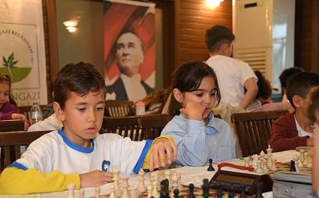 Osmangazi’de Cumhuriyet Ruhu Satranç Turnuvasıyla Canlandı