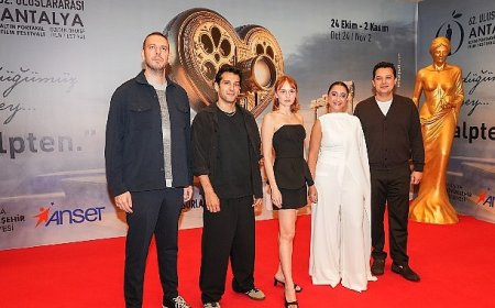 Altın Portakal’da İlk Gala: “Gelin Takımı 2” Ekibiyle Birlikte Seyirci Karşısındaydı