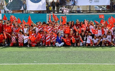 Karabağlar ’da Amatör Spor Kulüplerine Büyük Destek