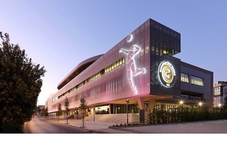 Eczacıbaşı Spor Kulübü’nün yeni salonu Kartal’da açıldı