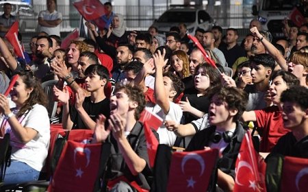 Milli heyecan Osmangazi Meydanı’nda yaşandı