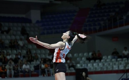 Milli Smaçör Yaprak Erkek, 3 Yıl Daha Turuncu-Beyaz Formayla