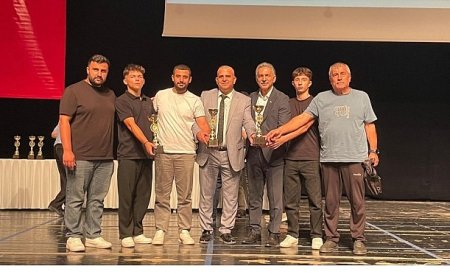 Belediyespor’dan 3 Kupa Birden