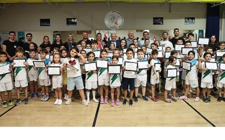 Nilüfer’de “Tam Gün Spor Etkinlikleri” renkli gösterilerle sona erdi