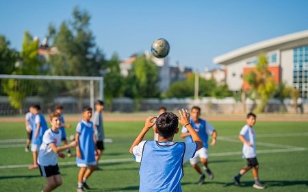 Milas Belediyesi Yaz Futbol Okulu’nda Antrenmanlar Devam Ediyo