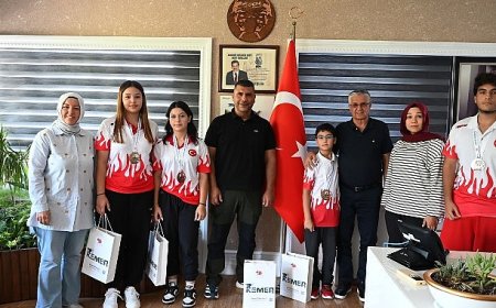 Milli sporculardan Başkan Topaloğlu’na ziyaret