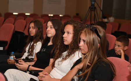 Kardeş iki şehir arasında öğrenci değişim programı