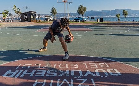 Spor istasyonlarının üçüncüsü Bostanlı’da hizmete açıldı