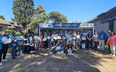 Deprem bölgesi öğretmenlerine afet eğitimi