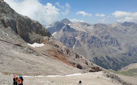 İnegöl Belediyesporlu Dağcılar 24 Saatte 2 Zirve Yaptı