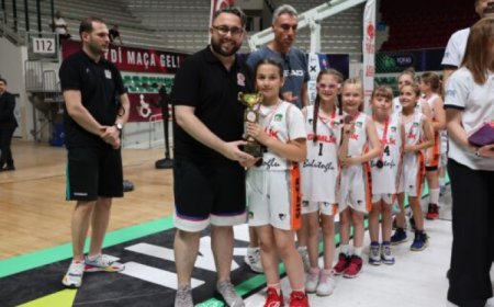 Basketbolda sezon finali Bursa’da yapıldı