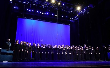 Lüleburgaz Belediyesi Gençlik Korosu’na İzmir’den ödül