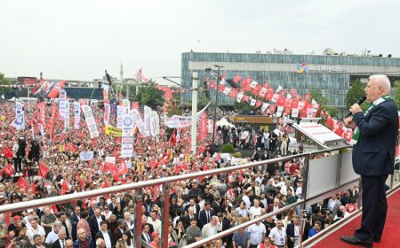 Başkan Bozbey’den CHP’nin Bursa mitinginde adalet ve demokrasi çağrısı