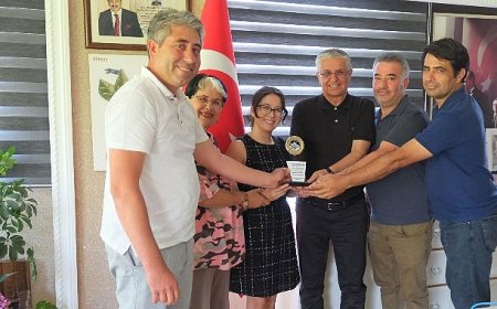 Altınkaya’dan Başkan Topaloğlu’na teşekkür plaketi