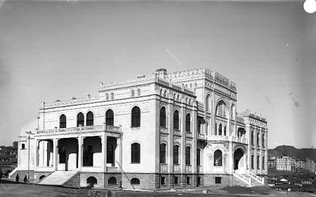 Maceraperest Bir Mimarın Fotoğrafhanesi  Arif Hikmet Koyunoğlu 1893-1982