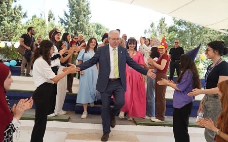 EÜ’de ‘Masallarla Bilim Şenliği’nde miniklere ilkyardım eğitimi verildi