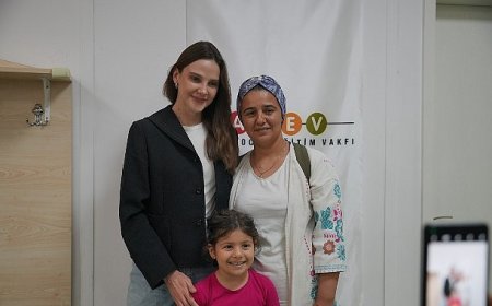 Alina Boz Adıyamanlı Depremzede Çocuklarla Buluştu: Duru ve AÇEV’le Çocuklar Oynaya Oynaya Büyüyor