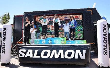 2 bin 606 sporcu Salomon Çeşme Maratonu’nda koştu