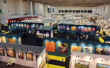 İzmir’de sanat ve antika fuarına yoğun ilgi