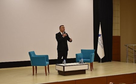 Birol Güven ve Can Ulkay Egeli genç iletişimcilerle buluştu