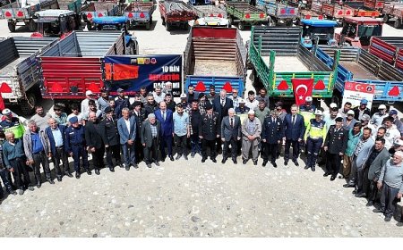 “Reflektör Tak, Görünür Ol” Projesi ile Çiftçilere 10 Bin Adet Reflektör Dağıtılacak