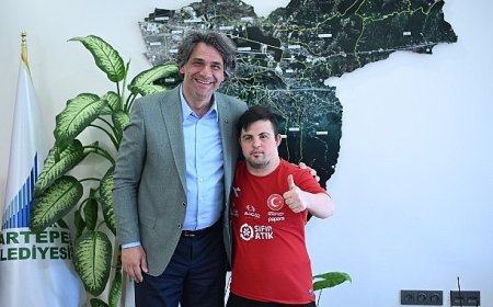 Kartepeli Sporcu Doğukan Başkan Kocaman’ı Ziyaret Etti