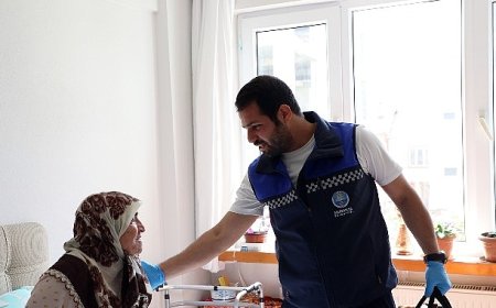 Evde sağlık ve destek hizmeti, yaşamlara dokunuyor.