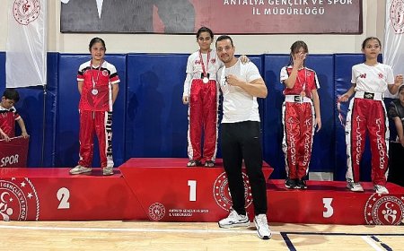 Belediye kick boks sporcularından büyük başarı