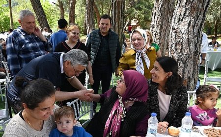 Başkan Topaloğlu’ndan belediye personeline yemek