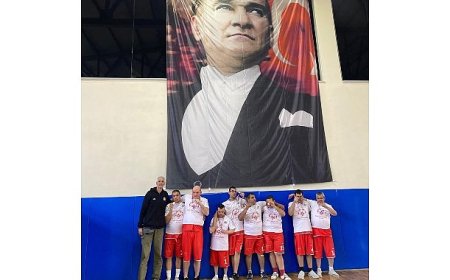 Özel çocuklar altın madalyaları Ayvalık’a getirdi…