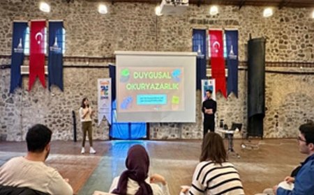 İzmirli gençler “Duygusal Okuryazarlık Atölyesi” ile farkındalık kazandı