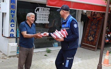 Efes Selçuk sokakları bayraklarla donatıldı: 23 Nisan sevincinden 19 Mayıs coşkusuna