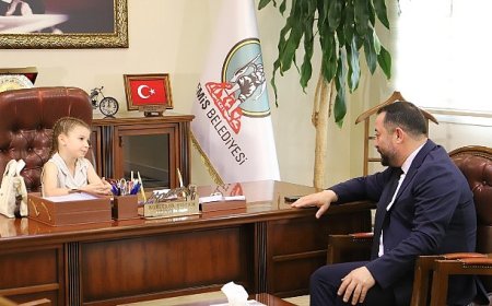 23 Nisan’da Başkanlık Koltuğuna Esila Oturdu