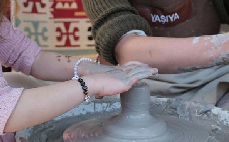 “Gezen Çömlek Atölyesi” çocukların ilgi odağı oldu