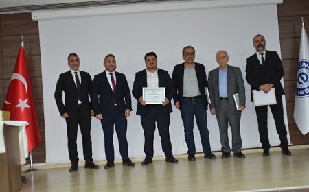 Mehmet Emin Resulzade Ege Üniversitesinde anıldı