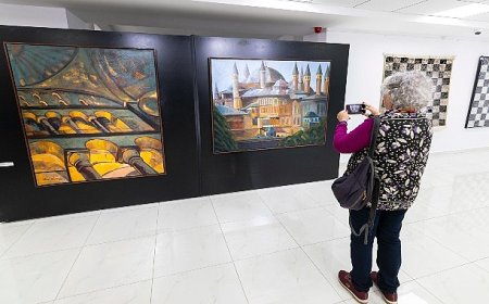 Yenişehir Belediyesi Erol Evgin ve Devrim Erbil’in ortak sergisine ev sahipliği yaptı