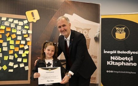 İnegöl Belediyesi Nöbetçi Kitaphanelerinin En’leri Ödüllerini Aldı