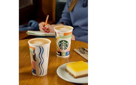 Cup Design Yarışmasının Birincisi   Mavisu Demirağ’ın Tasarımı   İkonik Starbucks Bardaklarında