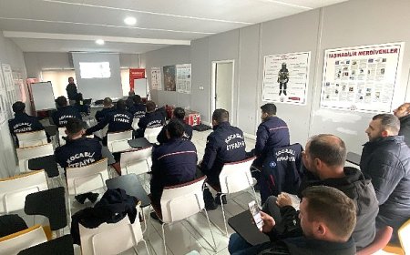 İtfaiye personeline ‘asansörde kurtarma’ eğitimi