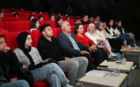 Kurs öğrencilerine seminer