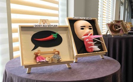 Bu sergide Türkçe’nin zenginlikleri anlatılıyor