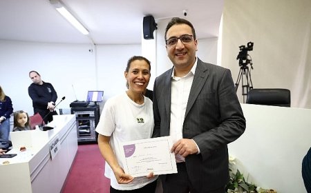 Balçova’da kursiyer annelere sertifika