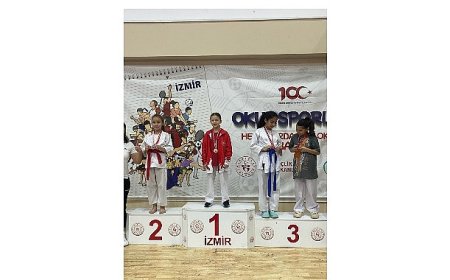 Bayraklılı sporcular 14 madalya ile şampiyonanın yıldızı oldu