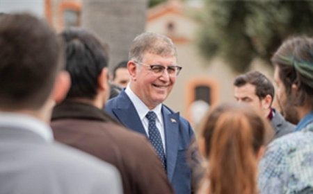 “İzmir Seninle” gençler için yola çıkıyor