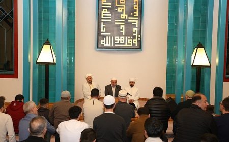 Kadir Gecesinde Hafız Adem Bilgetay İnegöllülerle buluştu